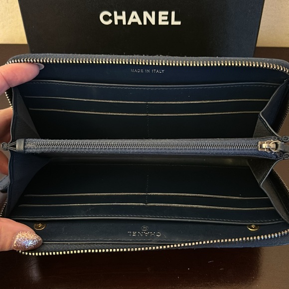 Rare Chanel Blue Le Boy Zip Crossbody Purse Wallet WOC 7.5x4x1 inches! EUC!!! - Picture 3 of 10